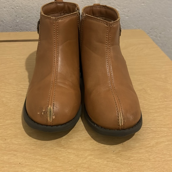 Carters Faux Leather Chelsea Boots (size 12) - Picture 3 of 5